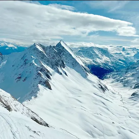 Zoe Savoy Apartment Chamonix